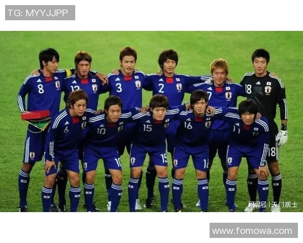 重庆足球队在足球团队协作排行榜中荣获第七名展现团队精神与实力