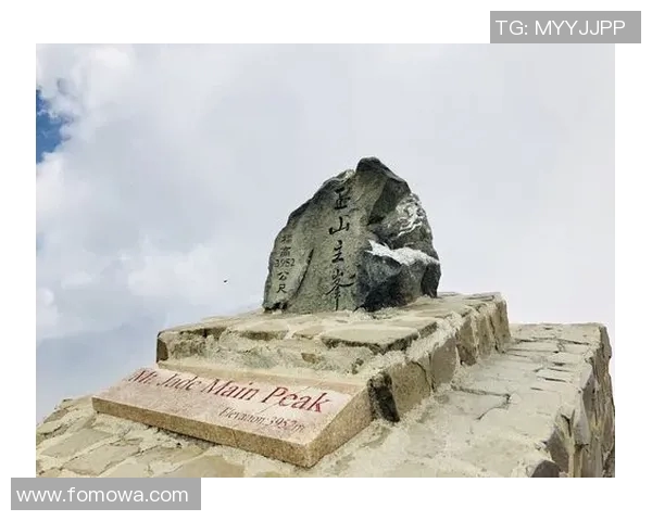 周军亲授攀岩技巧与心得体会助你征服高峰 周军亲授攀岩技巧与心得体会助你征服高峰