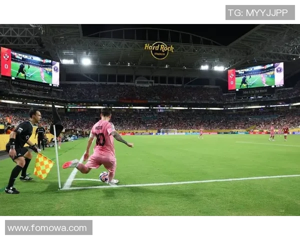 光脚比赛的足球明星是谁他在赛场上的表现令人惊叹 光脚比赛的足球明星是谁他在赛场上的表现令人惊叹