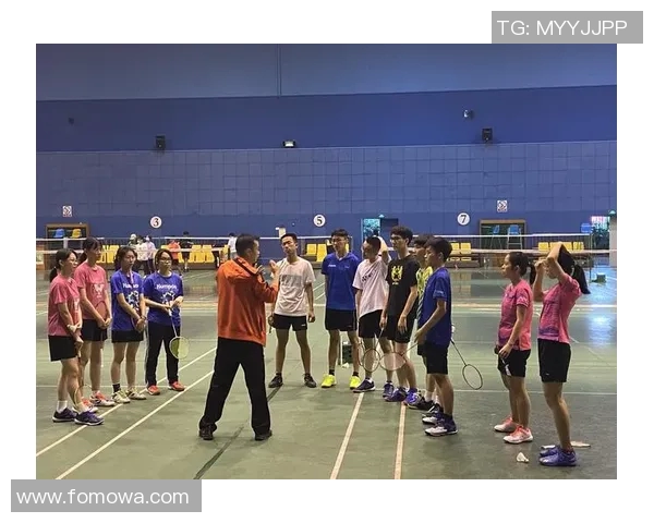 广州羽毛球队与成都羽毛球队速度较量赛后分析与战术总结